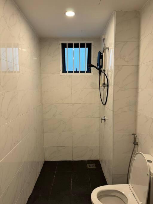Rumakita #1 - Vista Alam, Sleeps 6 Near Avisena Hospital Pangsapuri Shah Alam