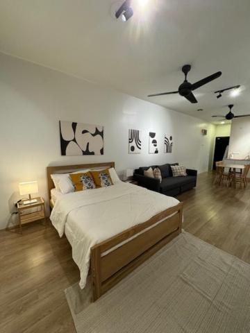 Pangsapuri Rumakita #1 - Vista Alam, Sleeps 6 Near Avisena Hospital