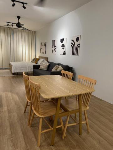 Rumakita #1 - Vista Alam, Sleeps 6 Near Avisena Hospital *