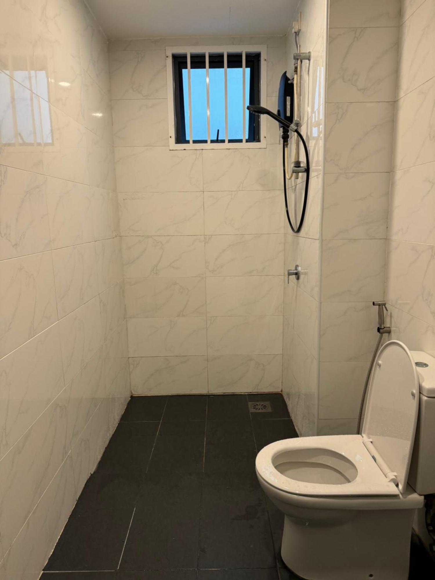 Pangsapuri Rumakita #1 - Vista Alam, Sleeps 6 Near Avisena Hospital